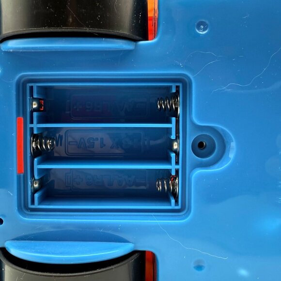 Fisher Price Little People 2002 School Bus Toy With Drive Lights Sounds Works - Picture 10 of 10